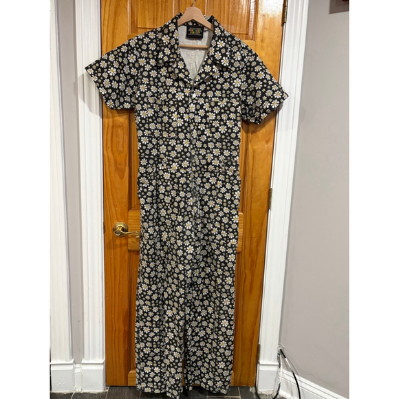 Big Bud Press Lazy Daisy Black Short Sleeve Jumpsuit 2XL...
